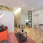 Apartment Lovelystay - Vitoria Viewpoint 1br Flat Porto