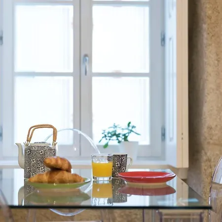 Lovelystay - Vitoria Viewpoint 1br Flat * Porto